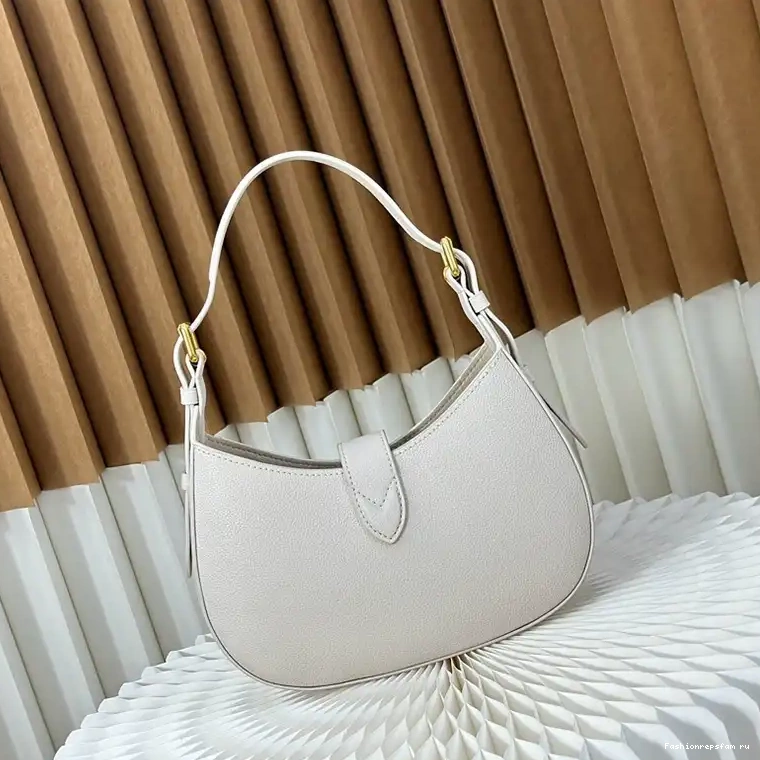 Fashionrepsfam ru Bags LV 2407YZ0215 0516